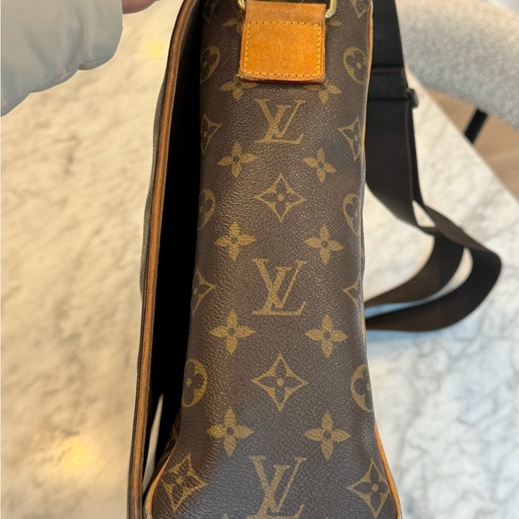 Louis Vuitton Monogram Abbesses Messenger Bag - Picture 13 of 16